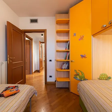 Caseospitali - Happy Family, Luminoso Trilocale Zona Leopolda Ottimo X4 Apartment