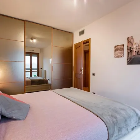 Caseospitali - Happy Family, Luminoso Trilocale Zona Leopolda Ottimo X4 Apartment