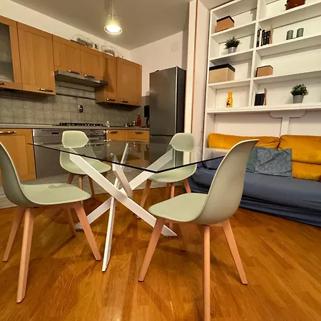 Caseospitali - Happy Family, Luminoso Trilocale Zona Leopolda Ottimo X4 Apartment Florence
